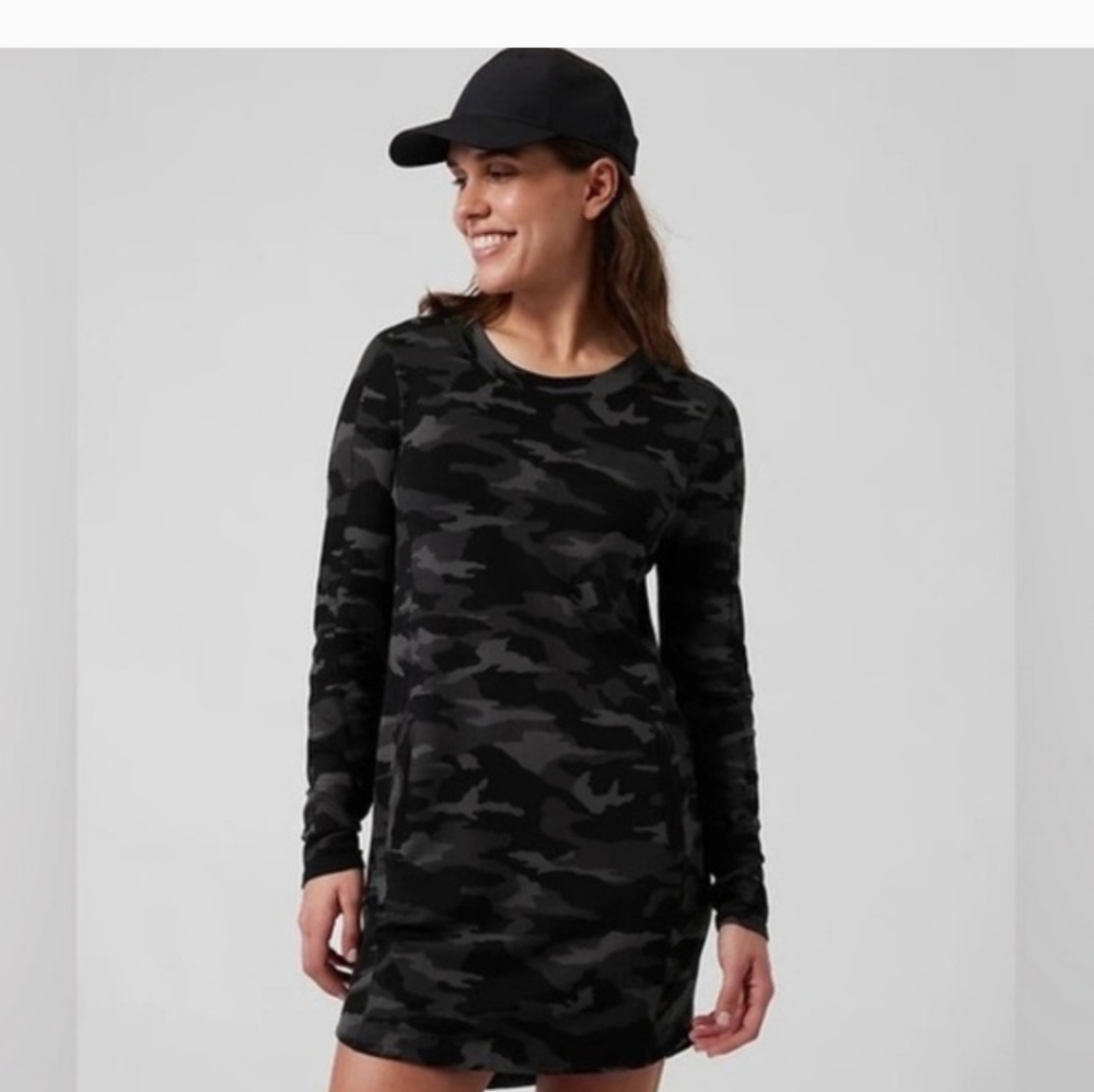 Athleta Balance Printed Camo Dress Sz.16 Long